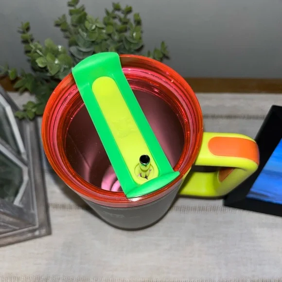 STANLEY Tumbler 40 oz Flowstate Quencher H2.0 BLACK NEON SPRING FLING PINK - Picture 10 of 16